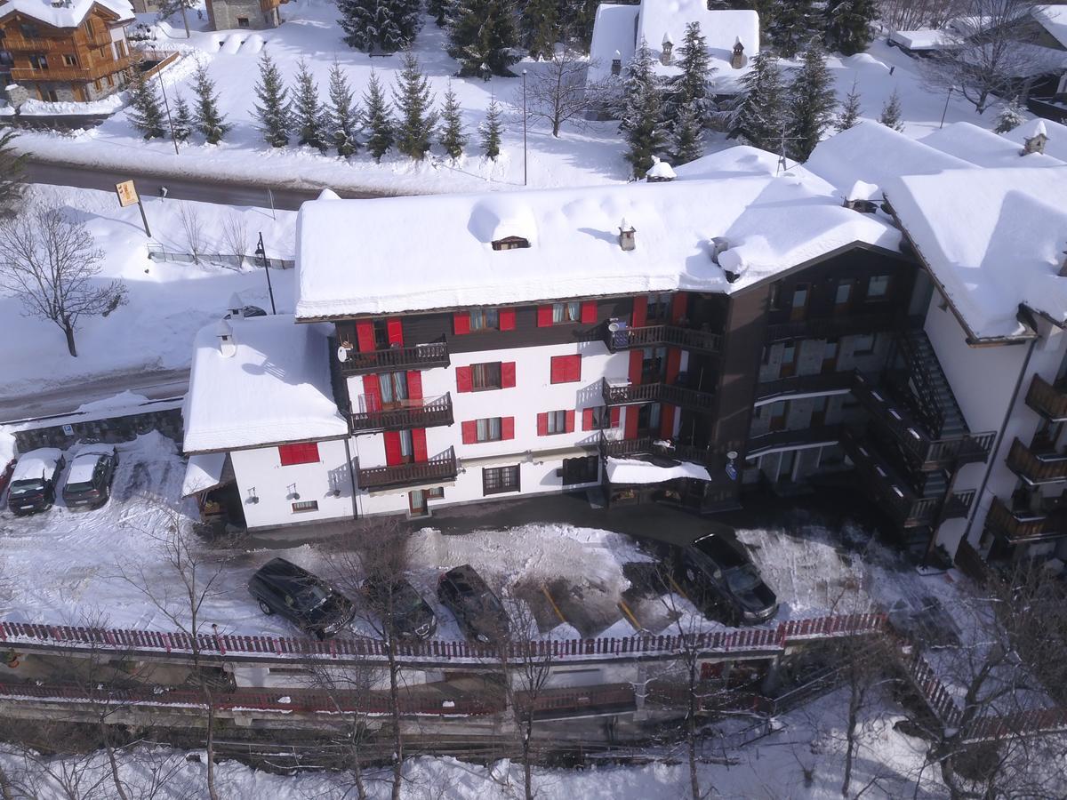Residence Le Talus Courmayeur Exterior foto